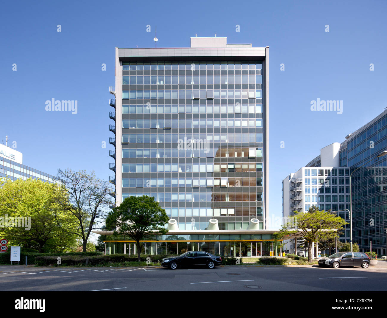 Immeuble de bureaux de l'ADAC, Buerostadt Niederrad business park, Frankfurt am Main, Hesse, PublicGround Banque D'Images