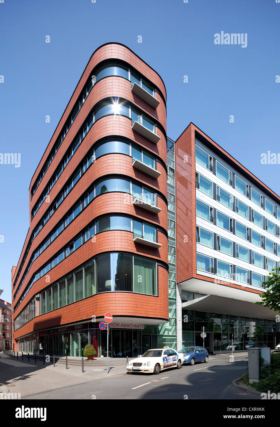 Hôtel NH et immeuble de bureaux, Frankfurt am Main, Hesse, Germany, Europe, PublicGround Banque D'Images