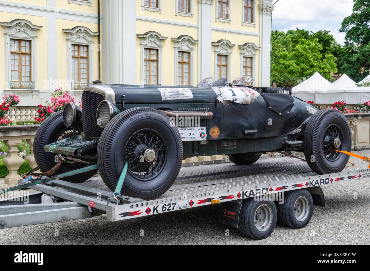 Voiture de course historique, Bentley 4  , construite en 1940, sur une remorque, classiques répond aux voitures classiques Barock, réunion, Ludwigsbourg Banque D'Images