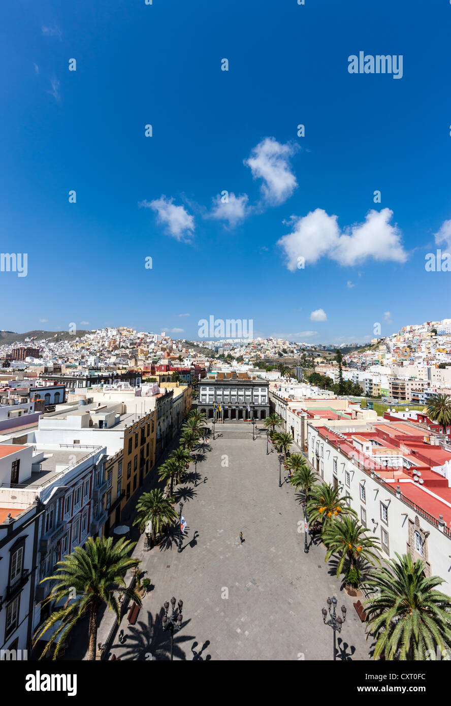 Vue sur la place Plaza Santa Ana vers Casas Consistoriales, Hôtel de Ville, Centre historique de la ville de Las Palmas Banque D'Images