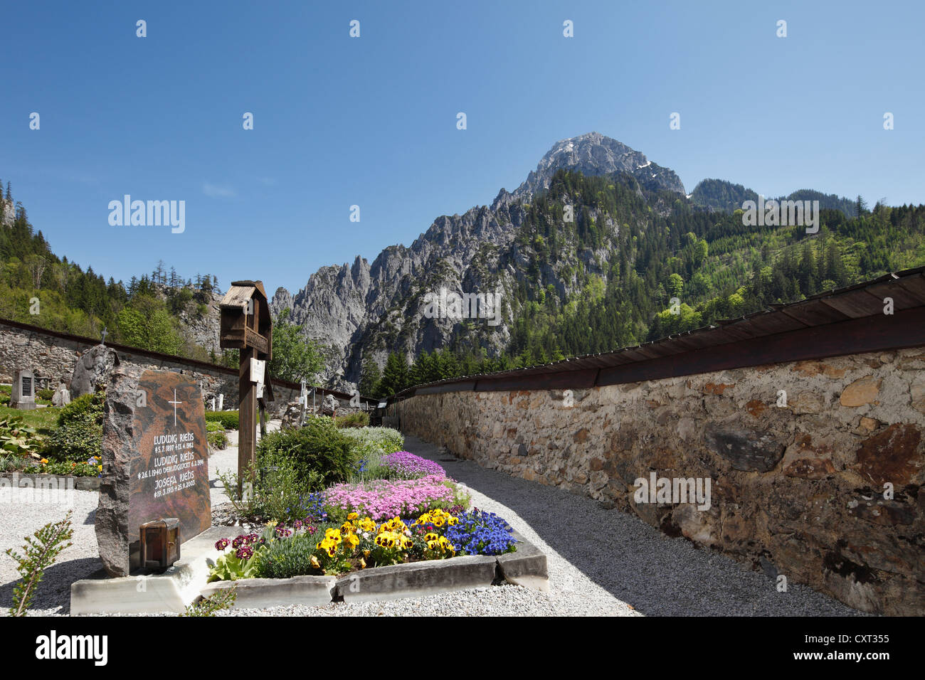Dans le cimetière des alpinistes, Johnsbach, Gesäuse Ennstal Alps, Haute-styrie, Styrie, Autriche, Europe, Banque D'Images