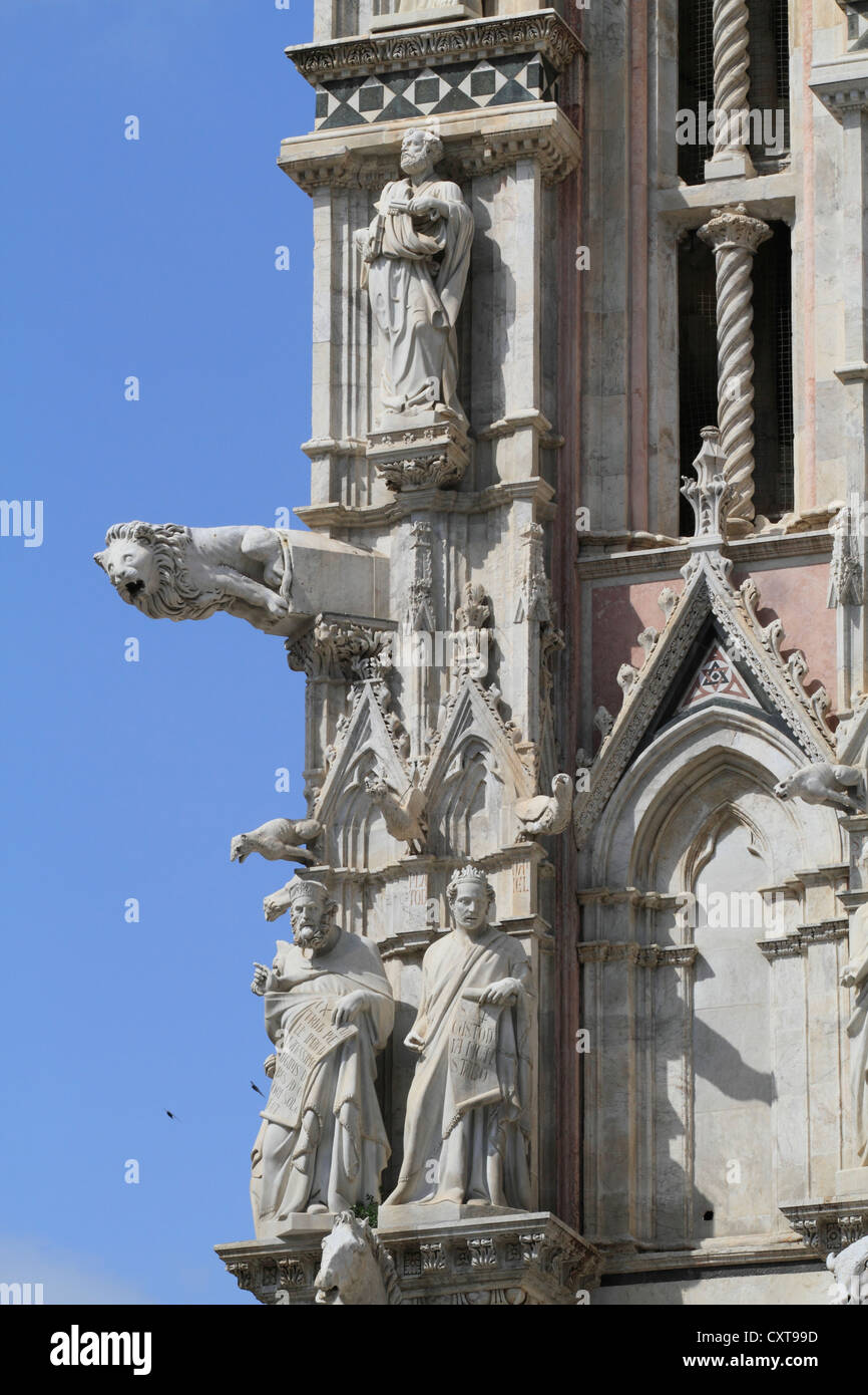 Façade principale de Giovanni Pisano, la Cathédrale de Sienne, Cathédrale de Santa Maria Assunta, Sienne, Toscane, Italie, Europe Banque D'Images