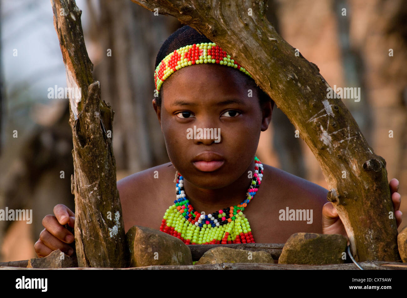Zulu girl, portrait, film de Shakazulu, Shakaland, KwaZulu-Natal, Afrique du Sud, l'Afrique Banque D'Images