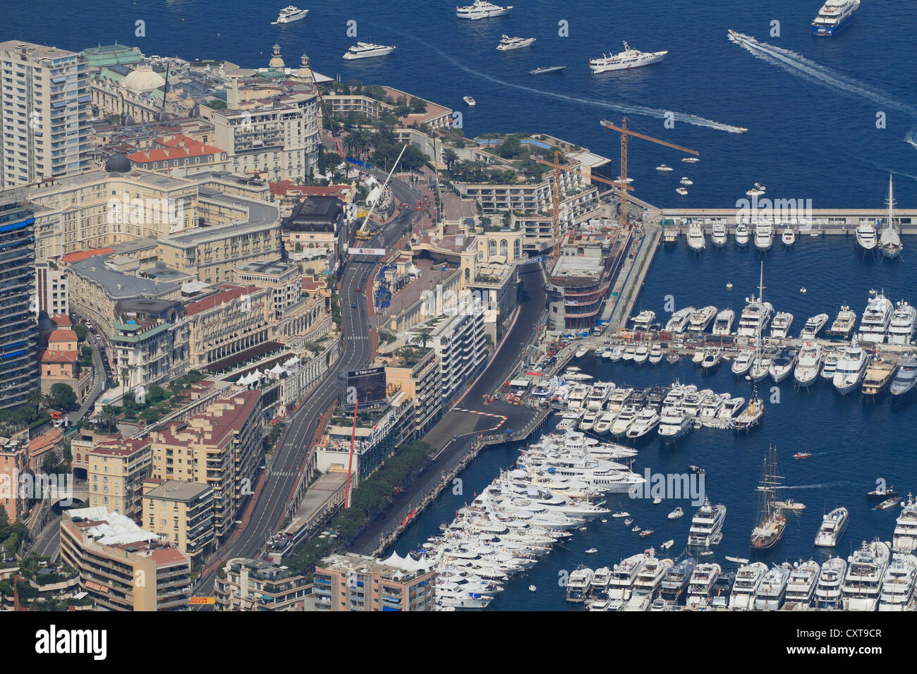 Principauté de Monaco pendant le Grand Prix de Formule 1, le Port Hercule et le quartier de Monte Carlo, de la Côte d'Azur, Méditerranée Banque D'Images