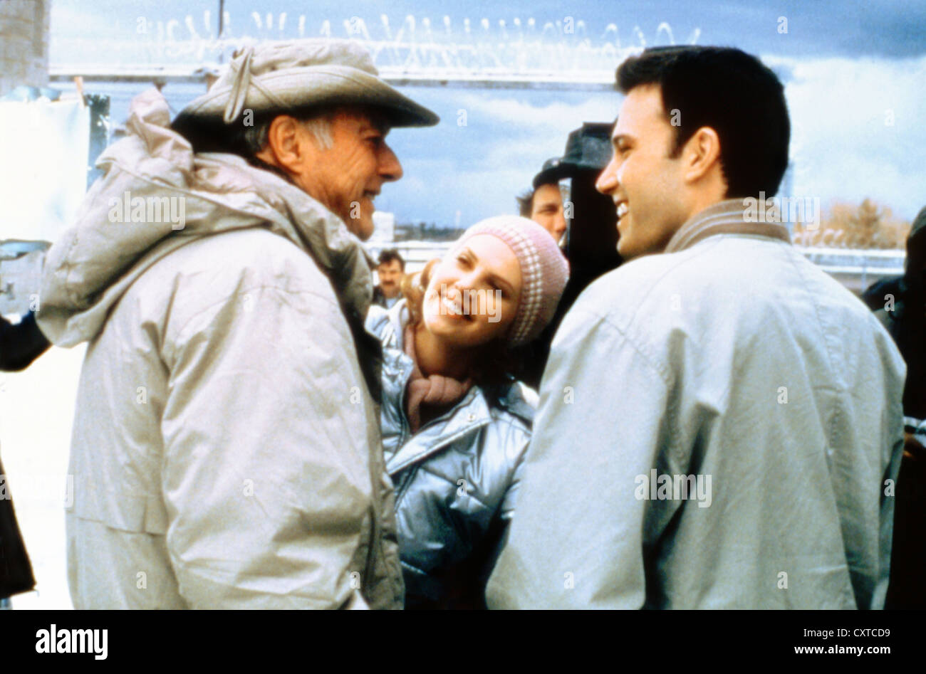 JOHN FRANKENHEIMER (directeur) SUR LA 'DUPERIE' (2000) de Ben Affleck, CHARLIZE THERON JNFK 001 COLLECTION MOVIESTORE LTD Banque D'Images