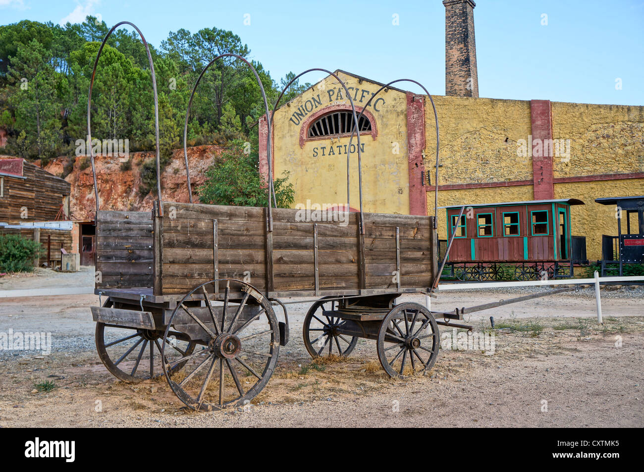 Ville de l'Ouest. Union Pacific gare, vue wagon depuis les jours de l'ouest sauvage, à la Reserva Sevilla, Safari park Banque D'Images