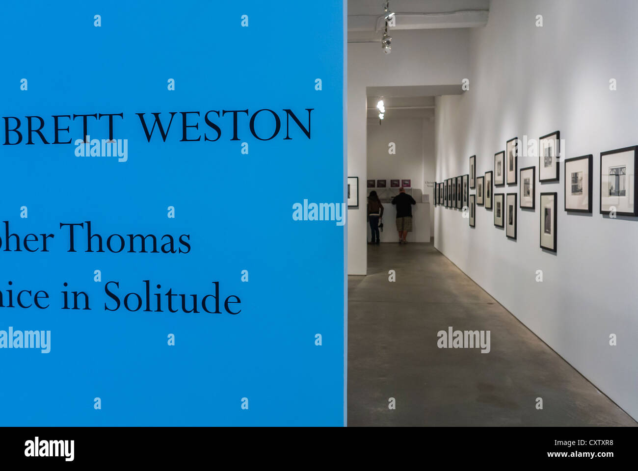 New York City, NY, États-Unis, fenêtre de signe, Galeries d'art contemporain, photographies de 'Brett Weston', quartier de Chelsea, Manhattan, intérieur commercial salle vide Banque D'Images