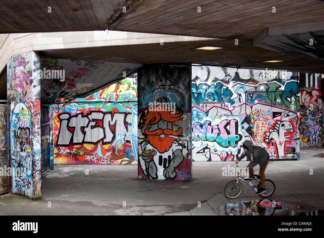 Graffiti de Southbank, Londres, UK Banque D'Images