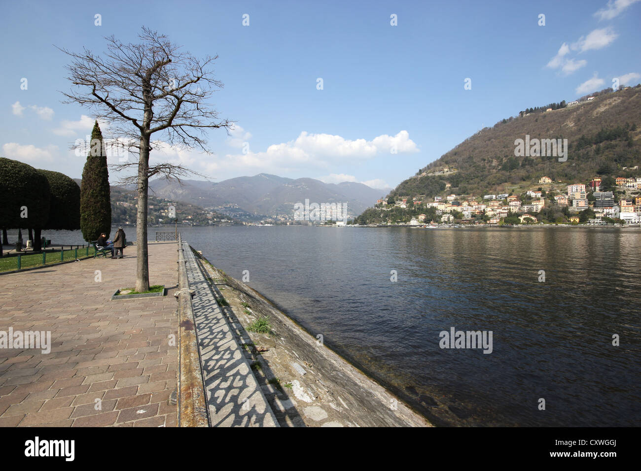 Une photo de la promenade du Lac de Côme, Italie, photoarkive Banque D'Images