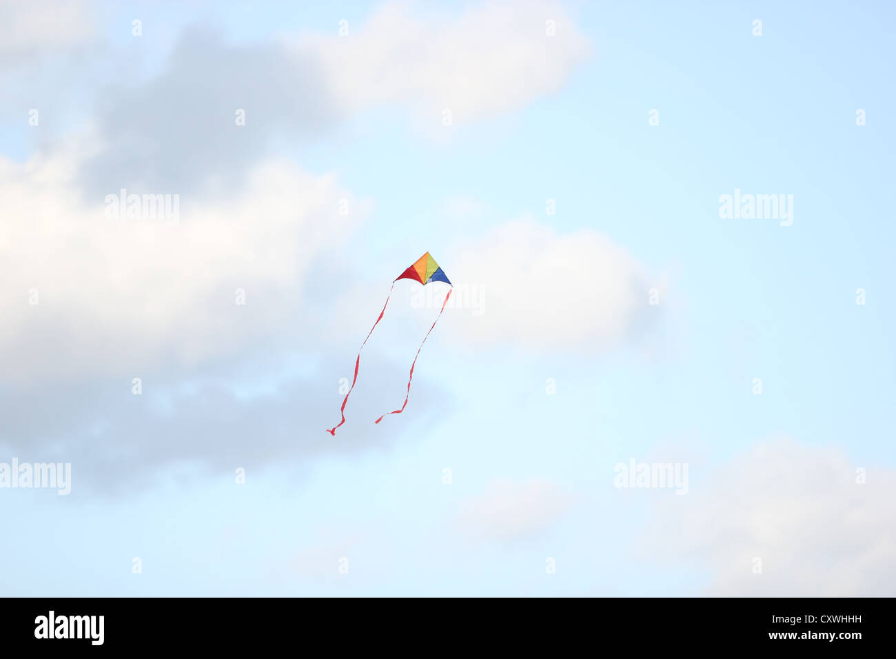 Kite en couleur ciel clair, photoarkive Banque D'Images