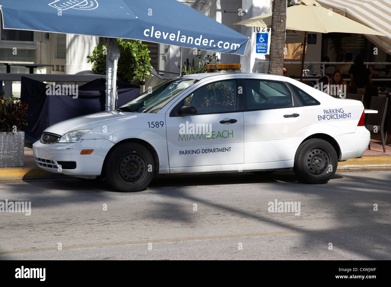 Parking parking gratuit Service de Miami Beach South Beach véhicule application de la Floride Etats-Unis Banque D'Images Parking parking gratuit Service de Miami Beach South Beach véhicule application de la Floride Etats-Unis Banque D'Images