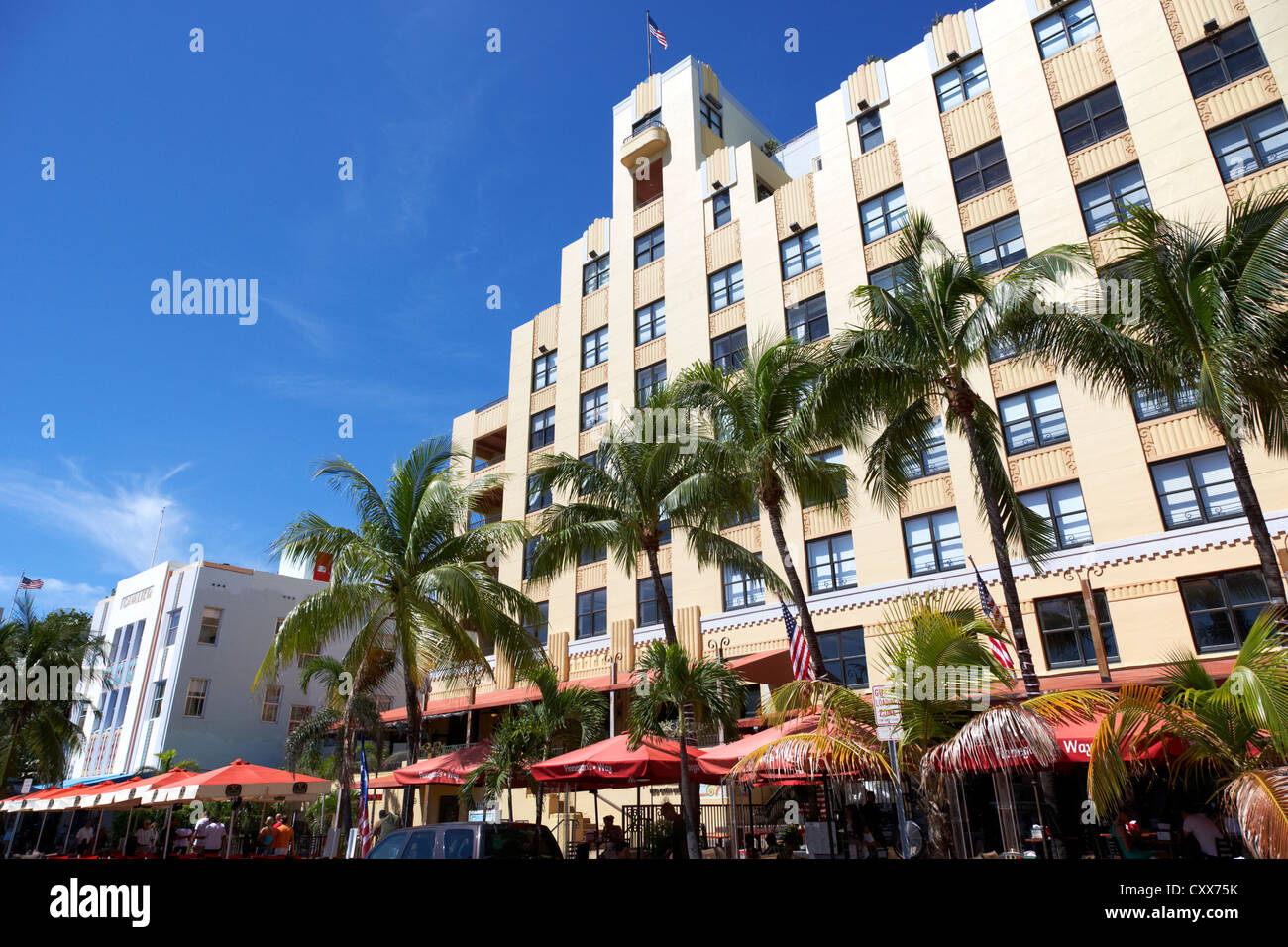 Hôtels et bars dans le quartier art déco historique Ocean drive Miami South beach floride usa Banque D'Images