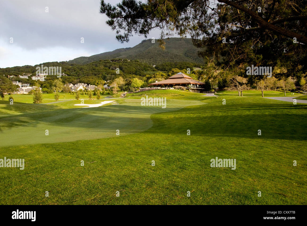 Un trou au centre de la Californie, un terrain de golf. Banque D'Images