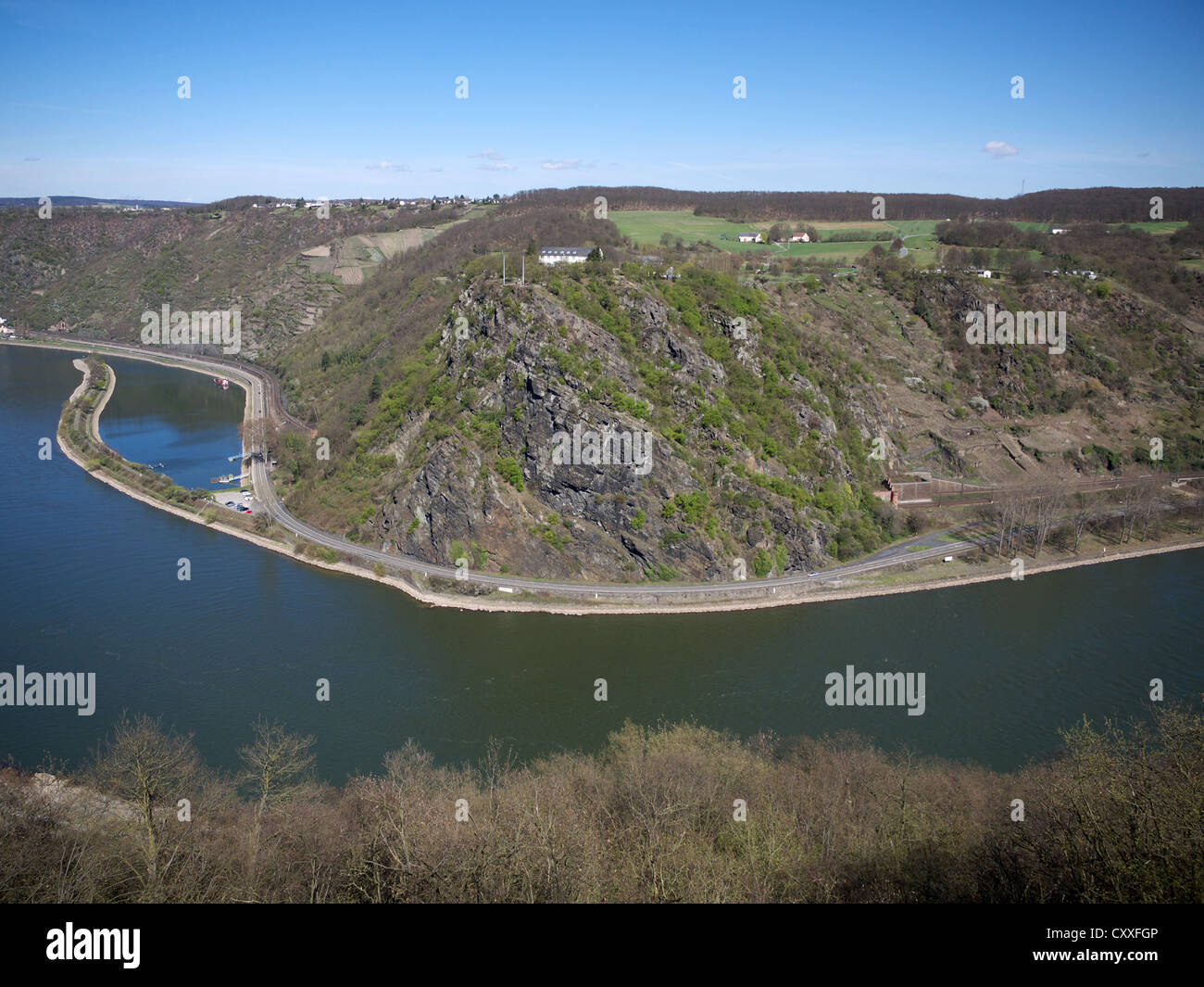 Vue sur le Rhin et la Loreley Rock vu de Saint- Goar, St Goarshausen, Rhénanie-Palatinat Banque D'Images