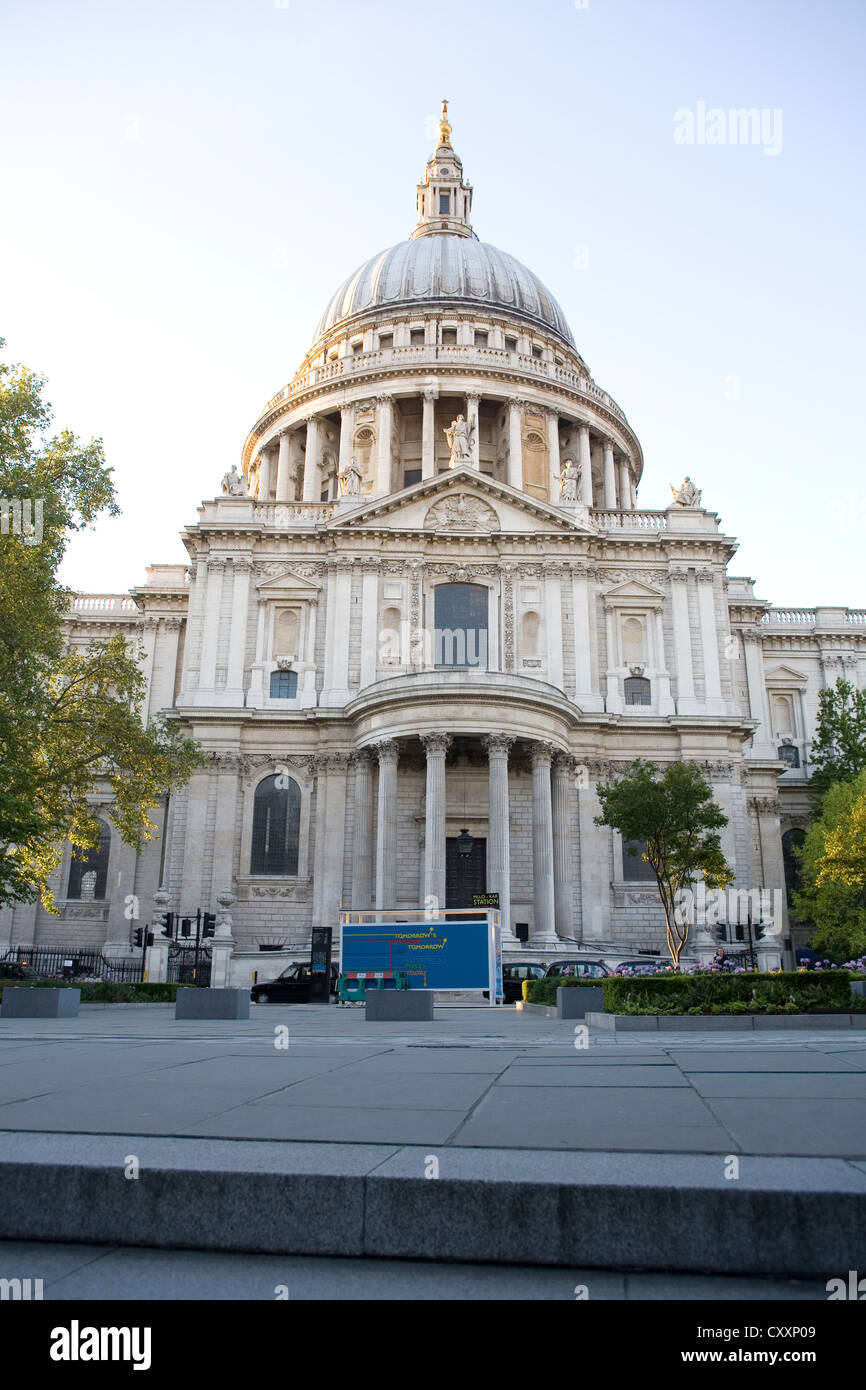 La Cathédrale St Paul, Londres, Angleterre, Royaume-Uni, Europe, PublicGround Banque D'Images