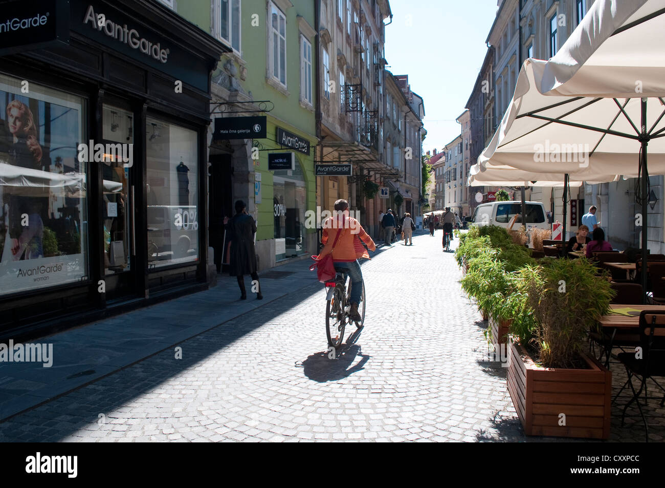 Randonnée à vélo les vieux Square - Stari Trg, vieille ville, Ljubljana, Slovénie Banque D'Images
