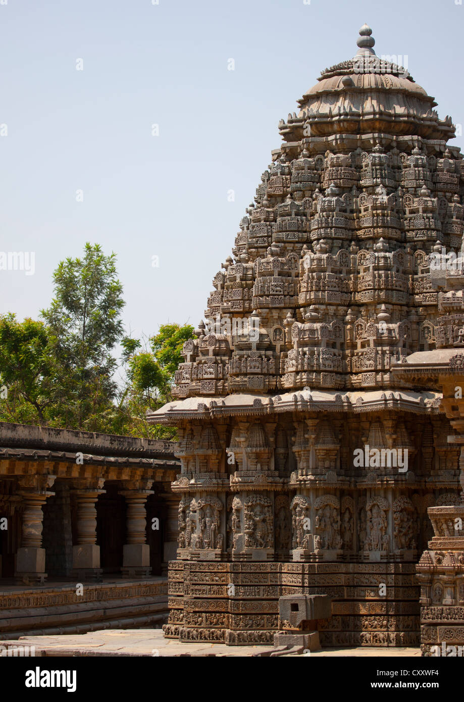 L'un des trois sanctuaires du 12ème siècle, Temple Keshava Somnathpur, Inde Banque D'Images