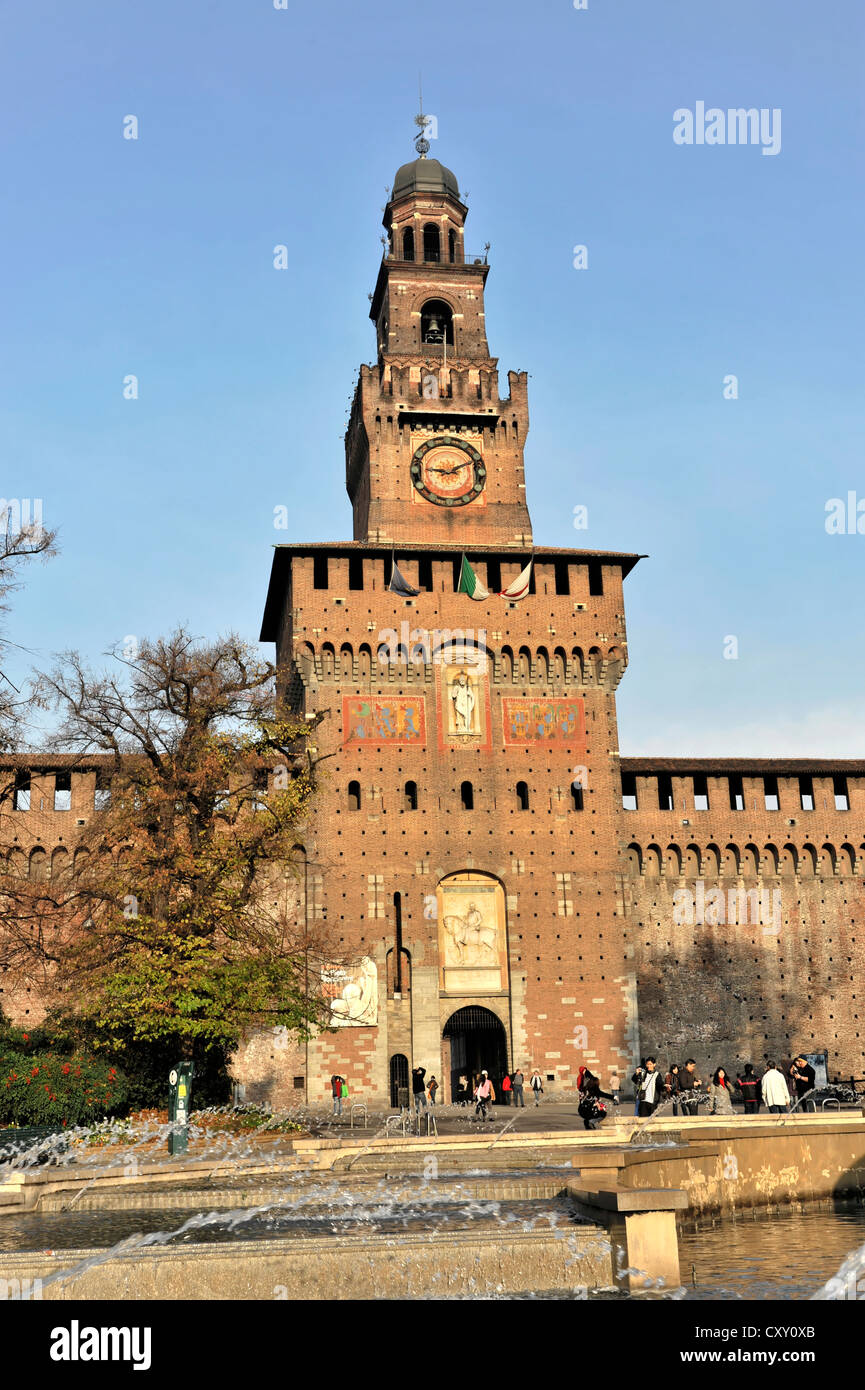 Fortezza Château Sforzesco, début de la construction en 1450, Milan, Lombardie, Italie, Europe, PublicGround Banque D'Images