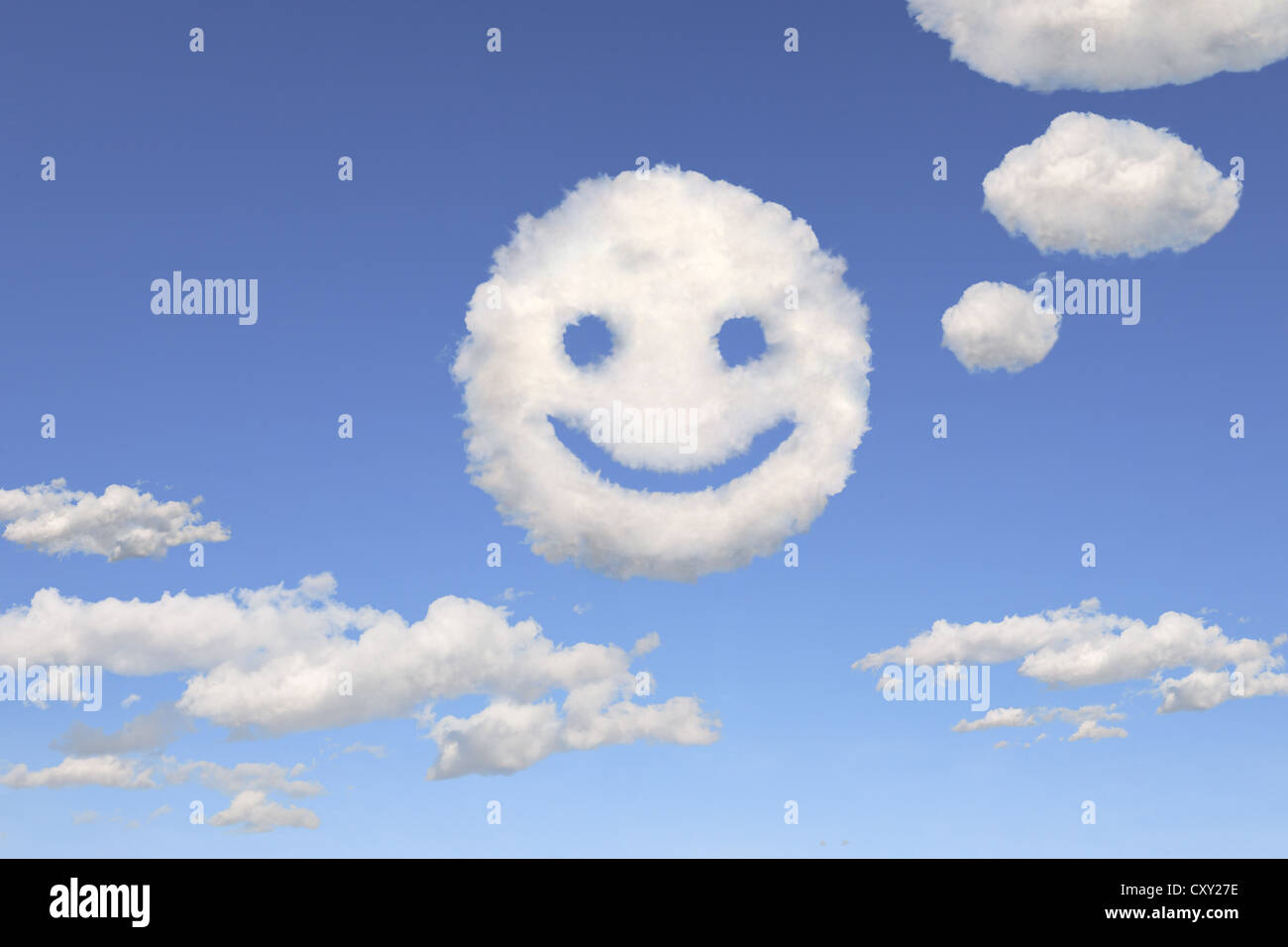 Les nuages en forme d'un smiley, illustration Banque D'Images