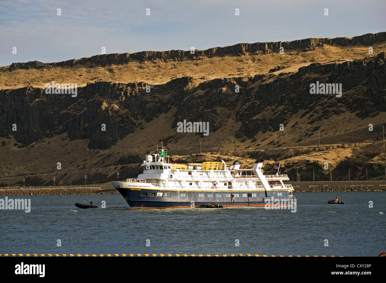 Le navire d'expédition Géographique National Sea Lion à l'ancre dans la Columbia River Gorge, Oregon Banque D'Images