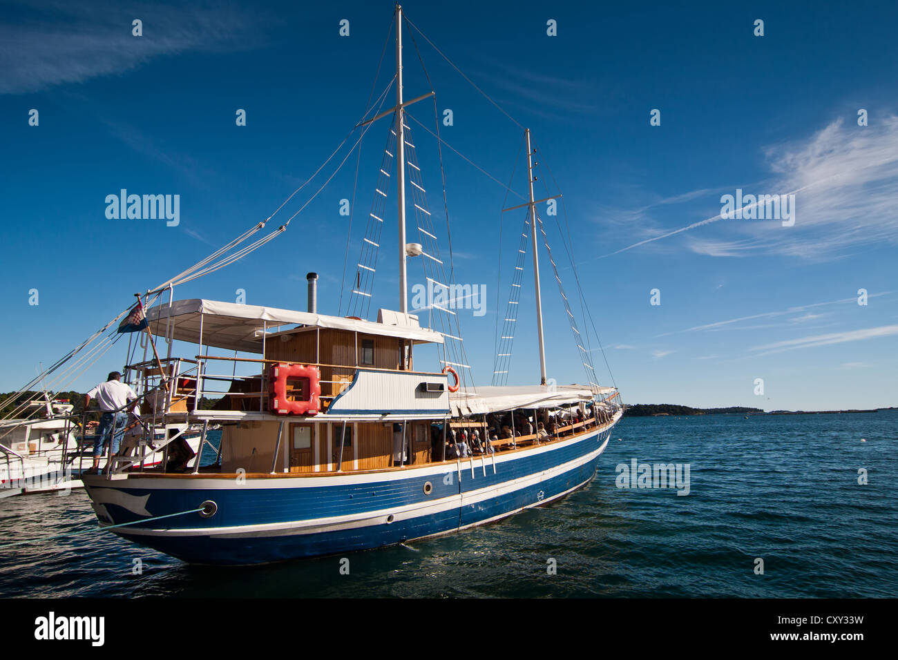 Le bateau d'excursion en ville Porec - Croatie Banque D'Images