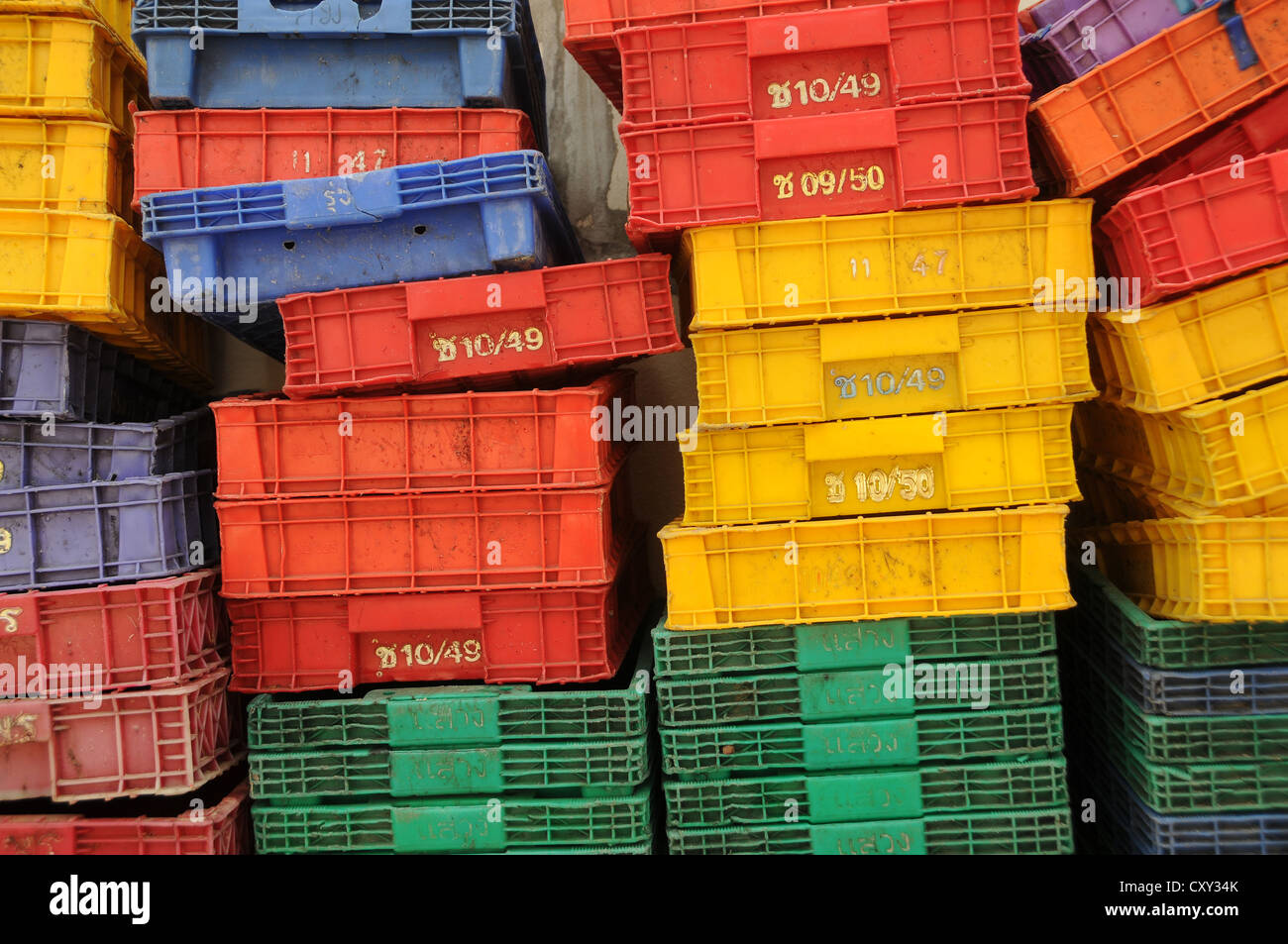 Des poissons colorés boîtes, Hua Hin, Thaïlande, Asie Banque D'Images