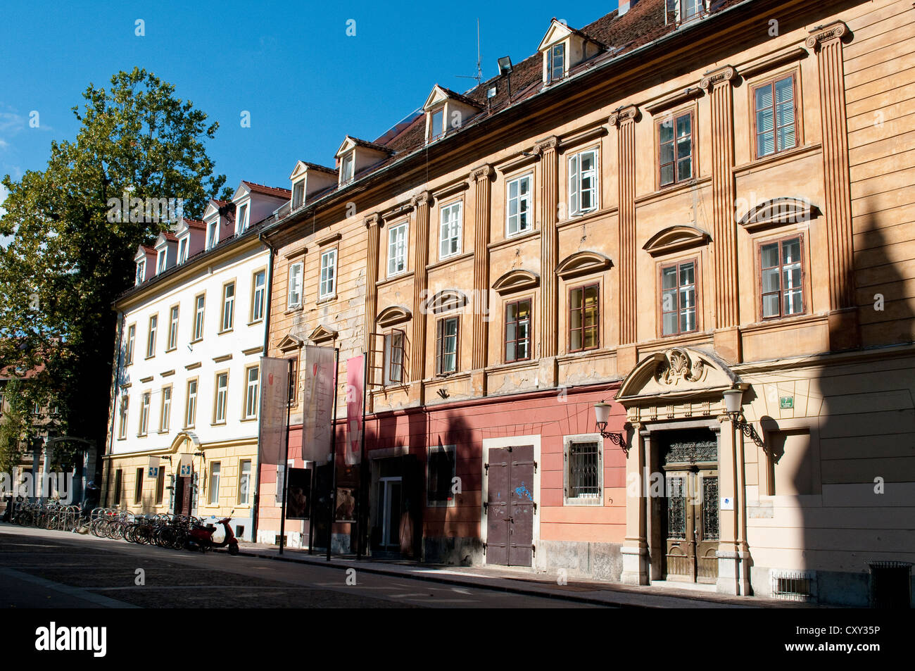 Place de la Révolution française, Ljubljana, Slovénie Banque D'Images