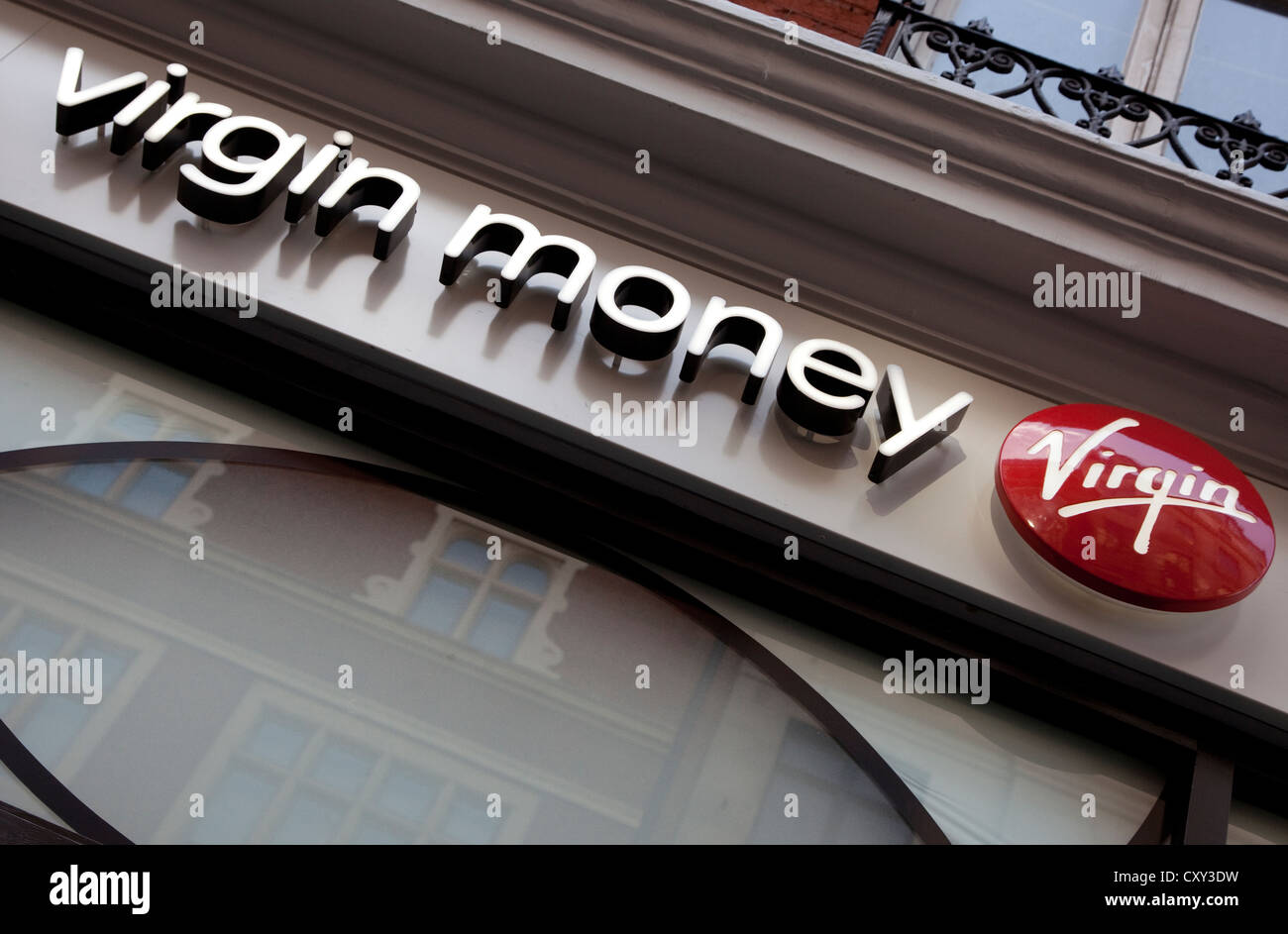 Succursale de Virgin Money Bank dans le West End de Londres Banque D'Images