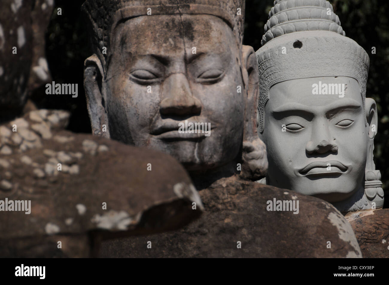 Les gardiens du temple, des sculptures, Angkor Thom, au Cambodge, en Asie Banque D'Images