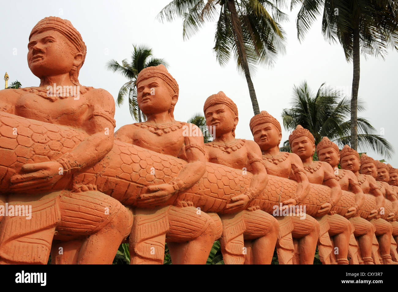 Les gardiens du temple, des sculptures, Battambang, Cambodge, Asie Banque D'Images