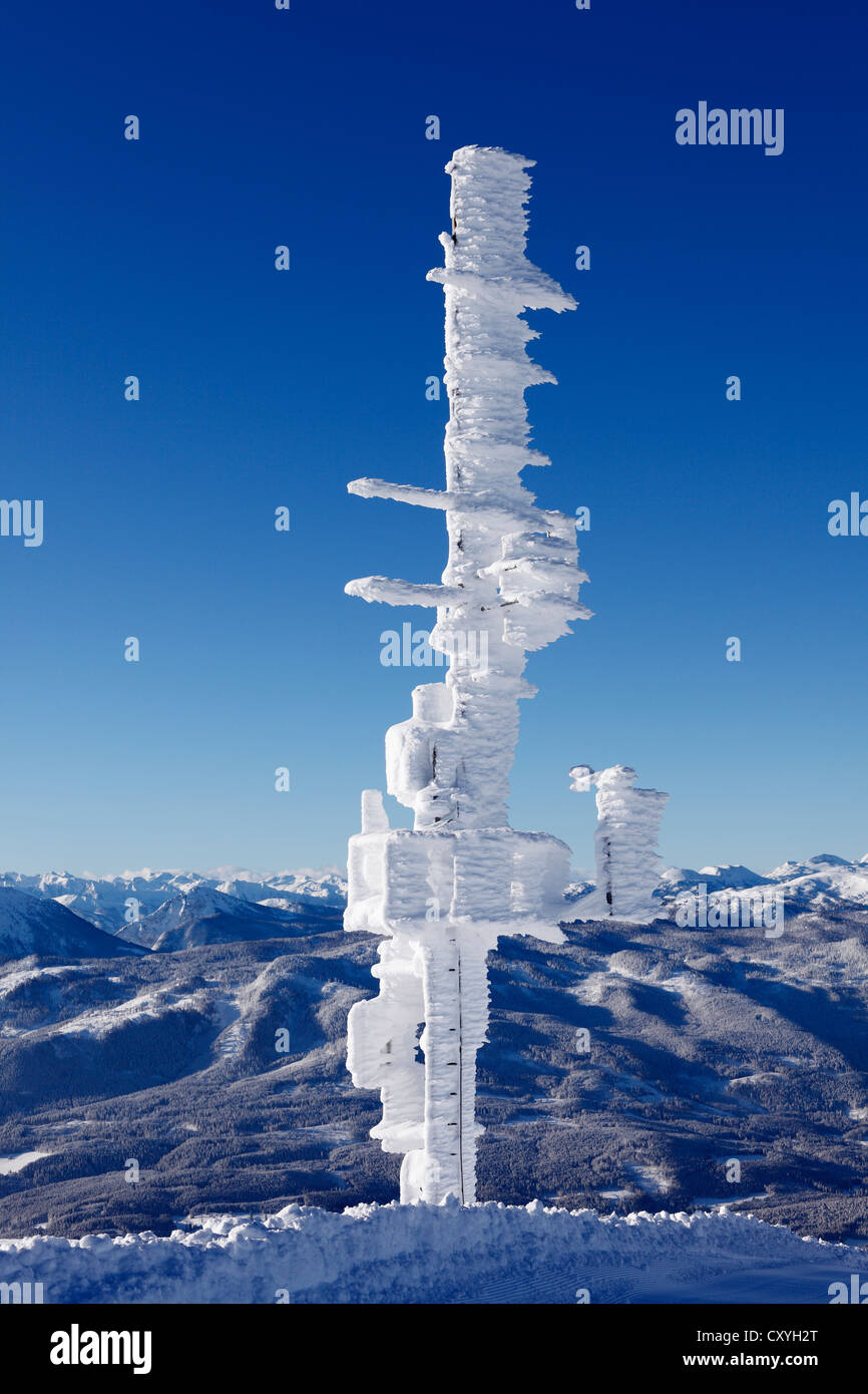 Tour de transmission sur Lawinenstein Mountain, Bad Mitterndorf, Ausseerland, Salzkammergut, Styrie, Autriche, Europe Banque D'Images