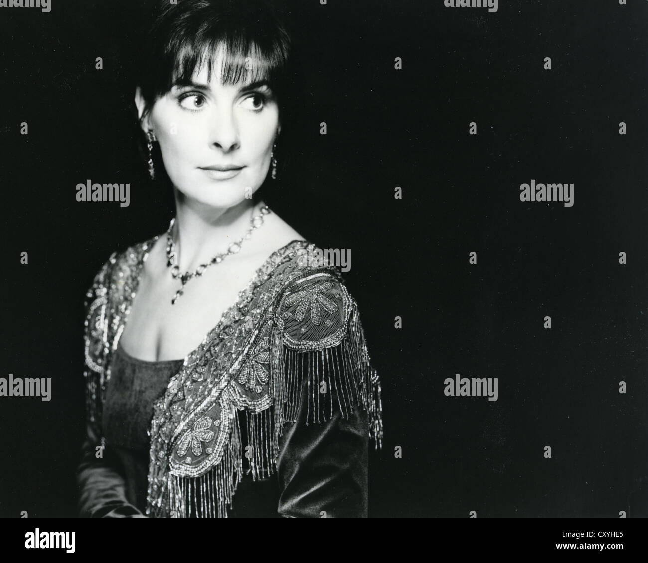 ENYA BRENNAN photo Promotion de la chanteuse irlandaise en 1997. Photo Simon Fowler Banque D'Images