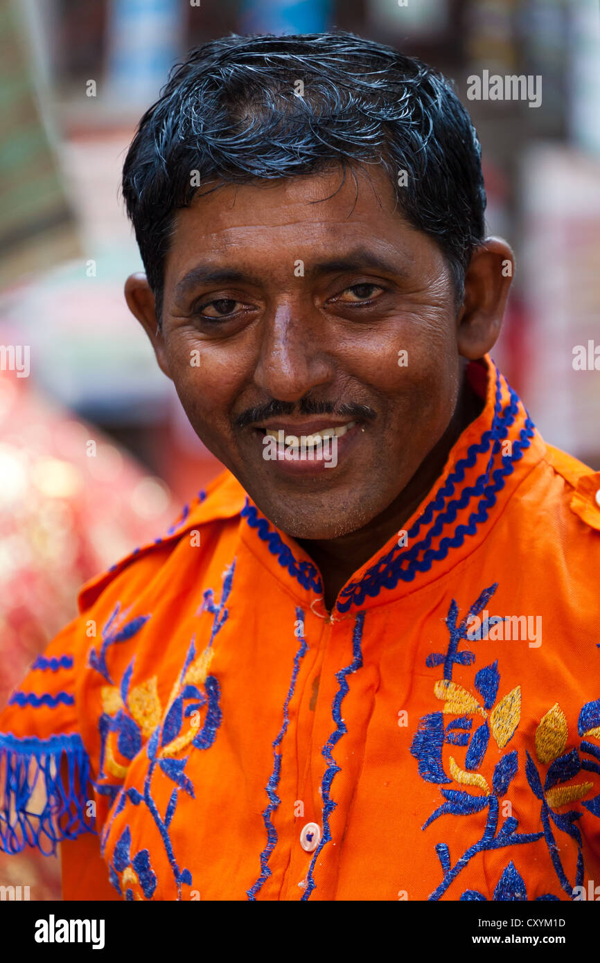 Portrait d'un homme à Kolkata, Inde Banque D'Images