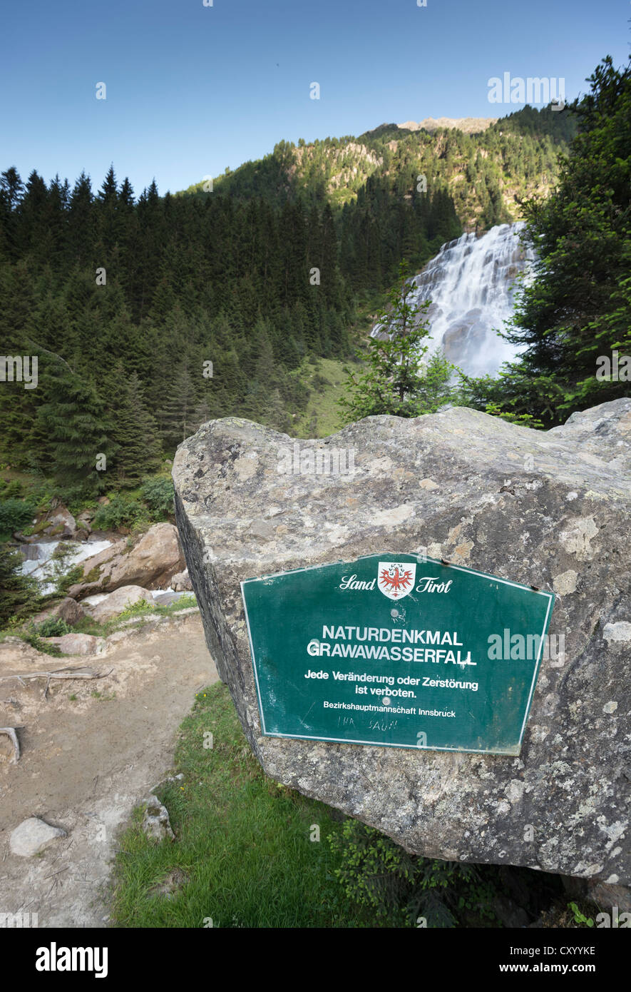 Signe, monument naturel, cascade Grawa, vallée de Stubai, dans le Tyrol, Autriche, Europe Banque D'Images