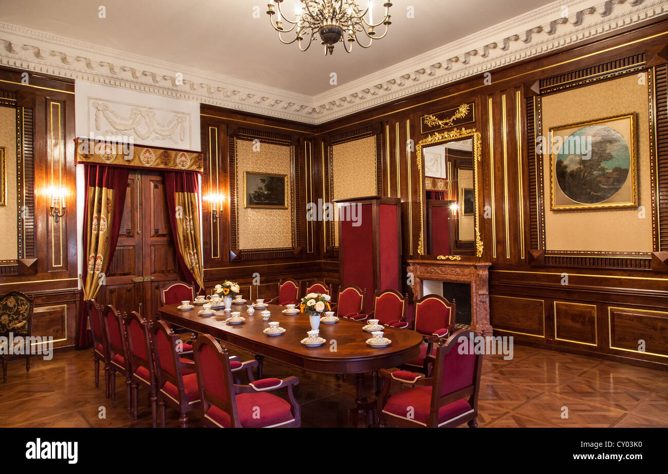 La salle à manger dans le château de Nesvizh devint un lieu crucial Banque D'Images