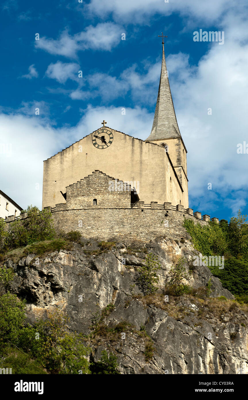 Château Église Saint Romanus, avec la tombe du poète Rainer Maria Rilke, Raron, Valais, Suisse, Europe Banque D'Images