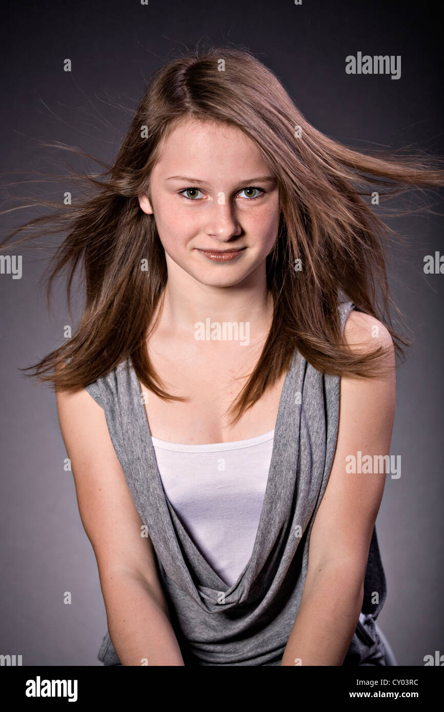 Teenage girl, portrait Banque D'Images