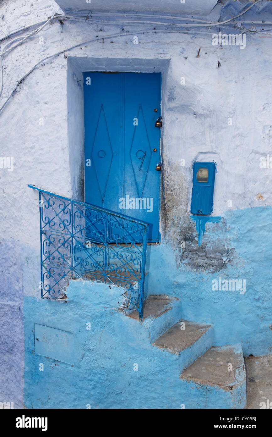 Blue-lavé est située dans la vieille ville de Chefchaouen ou Chaouen, Tanger-Tétouan, Maroc, Maghreb, Afrique du Nord, Afrique Banque D'Images