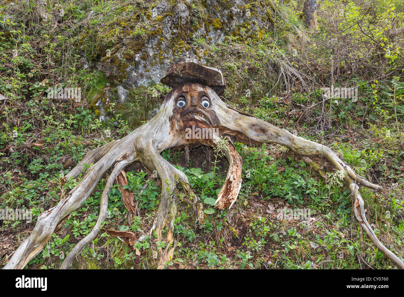 La sculpture sur bois sur un sentier de randonnée à Haeuselberg, Weißenbachtal 5, Leoben, la Syrie, l'Autriche, Europe Banque D'Images