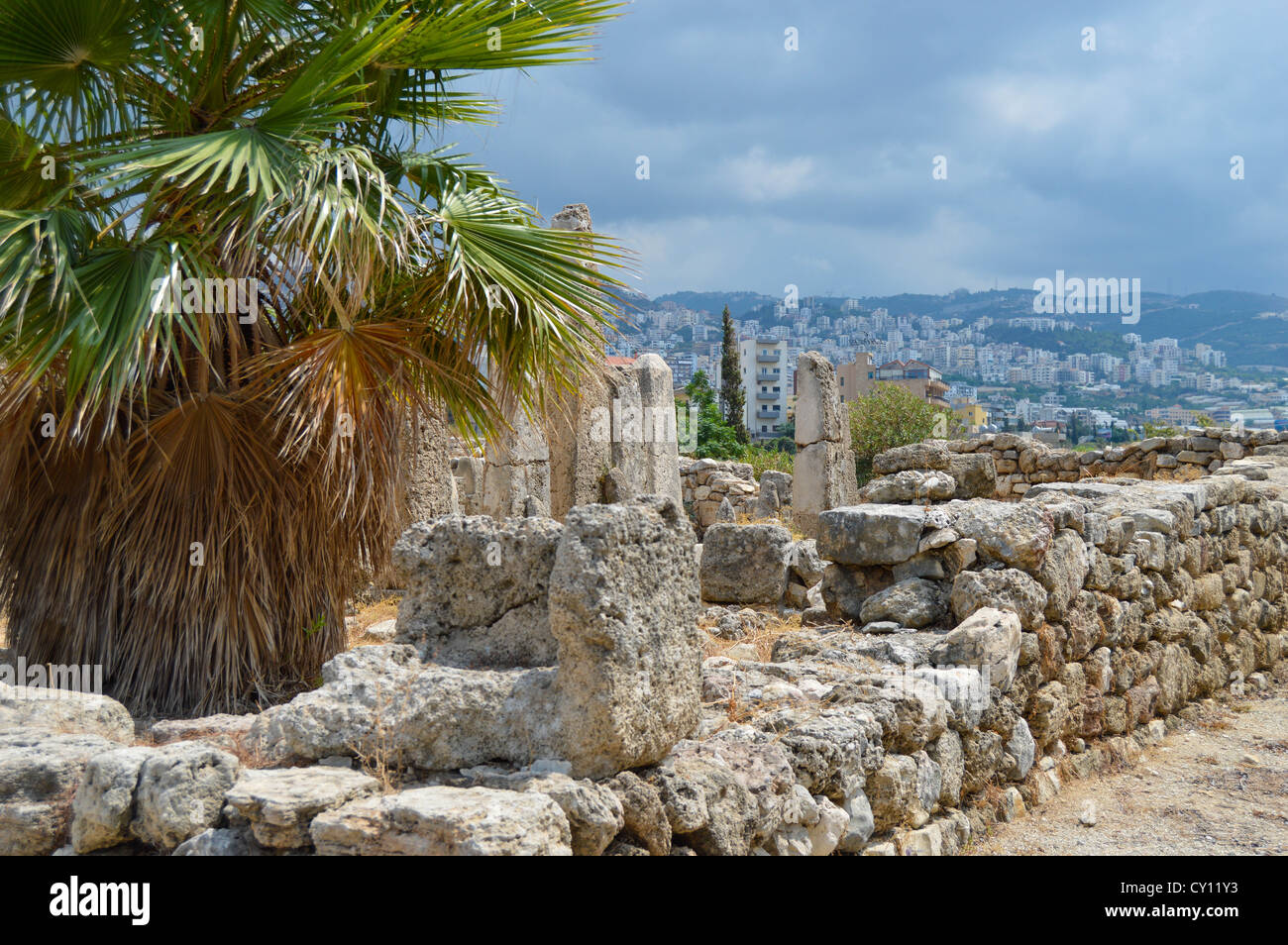 Le Temple de l'obélisques dans la ville phénicienne de Byblos, Liban, habité de manière continue depuis 7000 ans. Banque D'Images