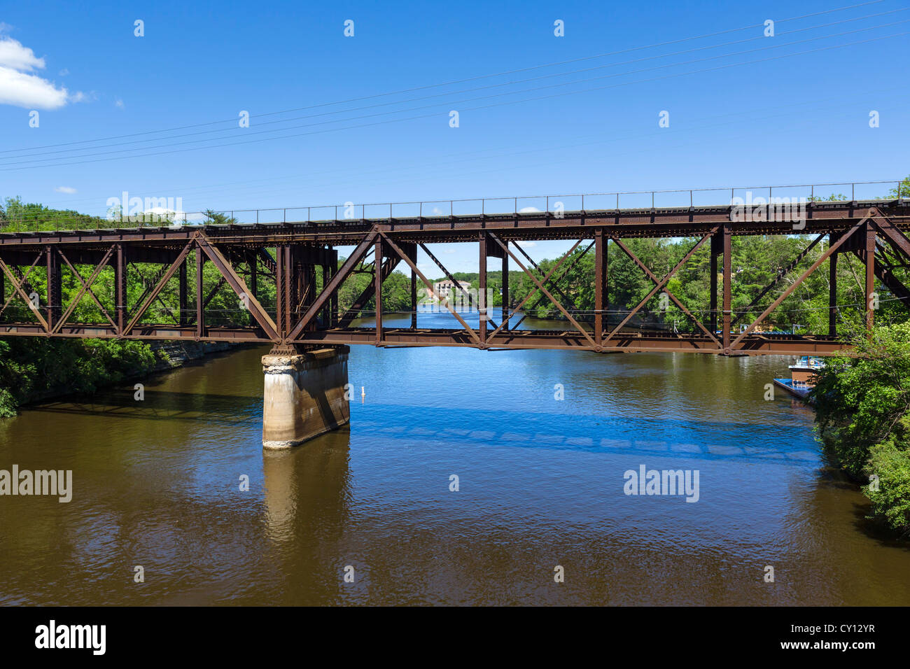 Pont sur la rivière Wisconsin dans le complexe du Wisconsin Dells, Wisconsin, États-Unis Banque D'Images