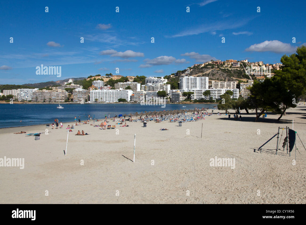 La plage de Santa Ponsa Mallorca Majorque Espagne Europe Majorque Banque D'Images