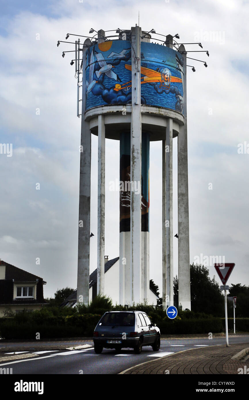 Blériot-plage France Cote d'opale Pas De Calais Château d'eau peint Banque D'Images