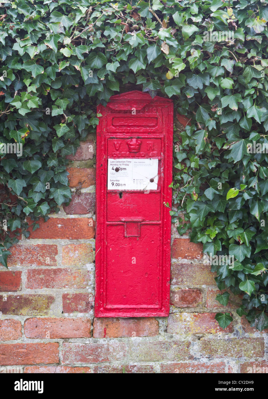 Victoria Post Box Queen victoria post box Banque de photographies et d’images à haute ...