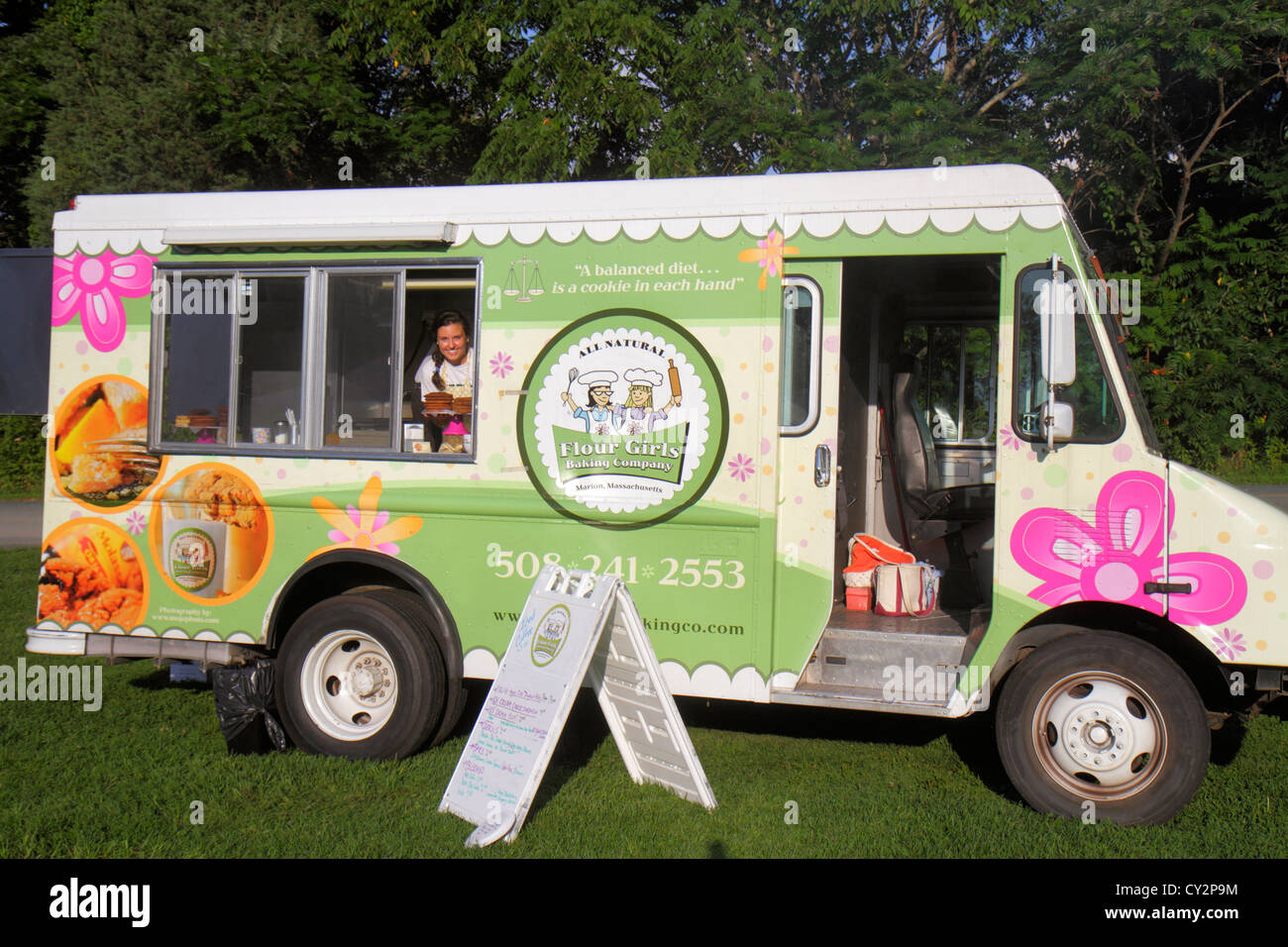 Massachusetts Plymouth,Plimoth Plantation,marché des agriculteurs,fournisseurs stall stalles stands stand marché du stand,acheteur achat vente,vente,camion alimentaire, Banque D'Images
