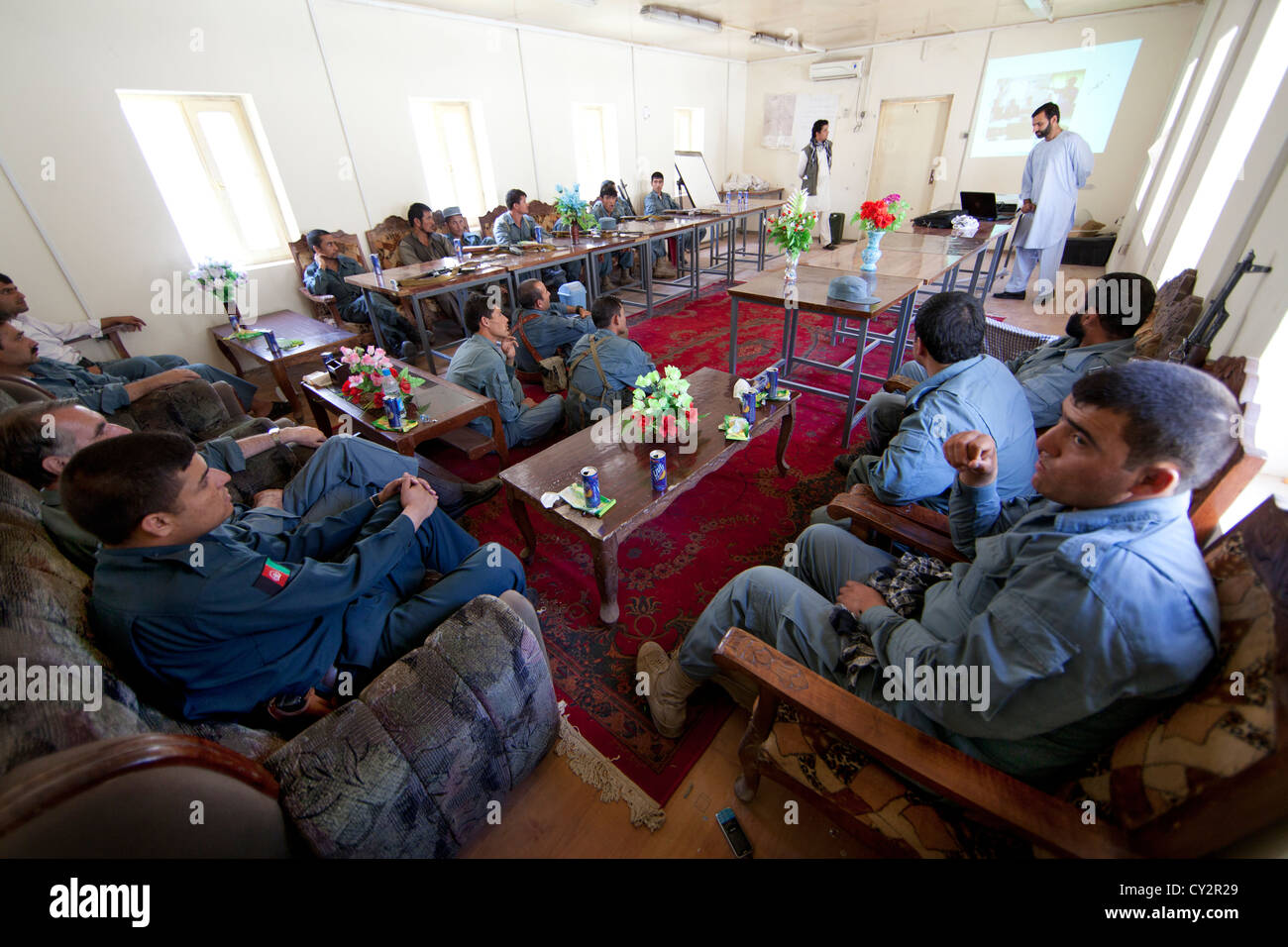La formation des mentors de la police néerlandaise des policiers afghans dans la région de Kunduz. Banque D'Images