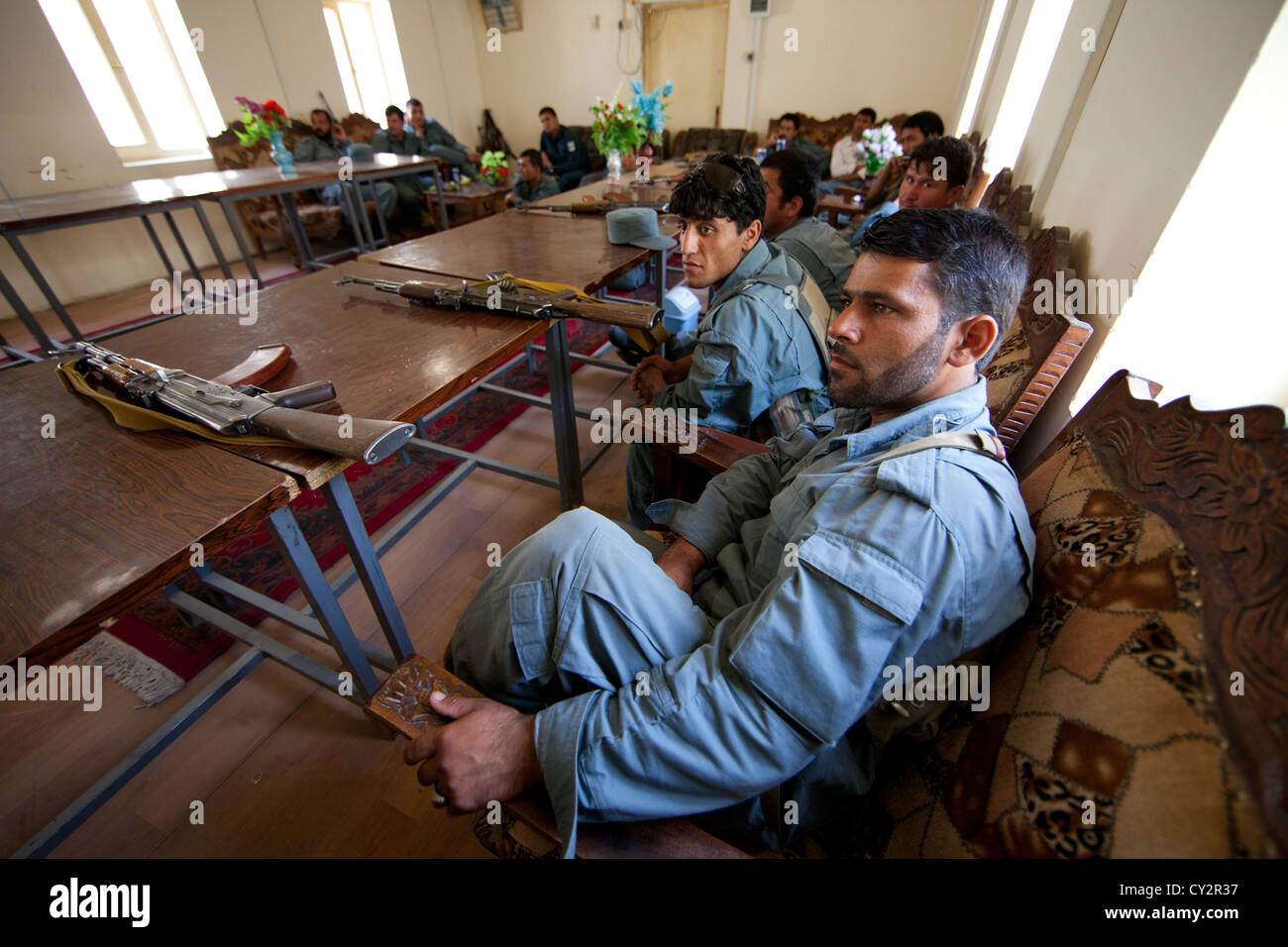 La formation des mentors de la police néerlandaise des policiers afghans dans la région de Kunduz. Banque D'Images