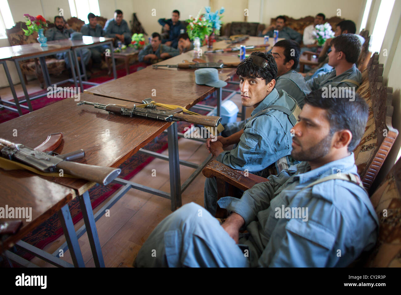 La formation des mentors de la police néerlandaise des policiers afghans dans la région de Kunduz. Banque D'Images