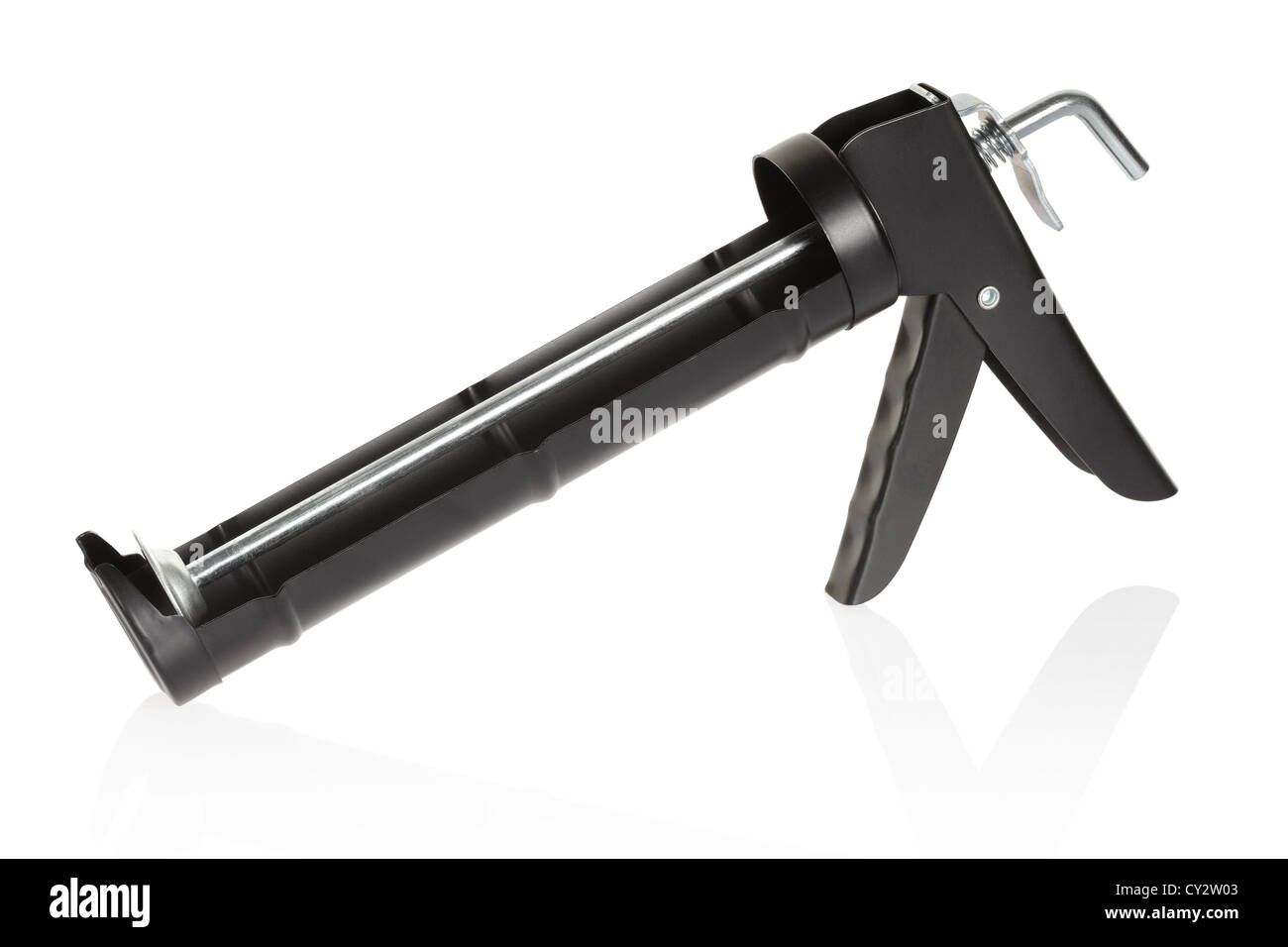 Pistolet de calfeutrage tool isolé sur blanc, chemin de détourage inclus Banque D'Images