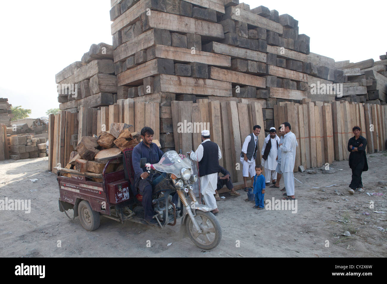 Marché des matériaux de construction à Kaboul. Banque D'Images